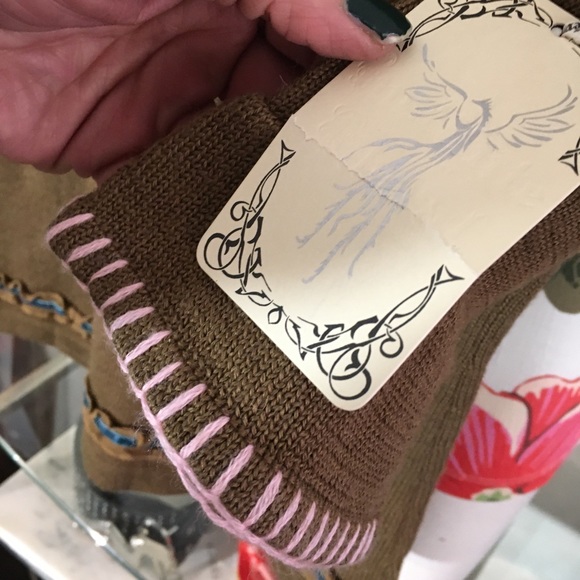 Cute NWT cardigan sweater - Picture 7 of 9